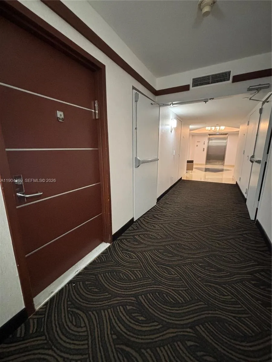 3300 NE 191st St #1403 Aventura, FL 33180