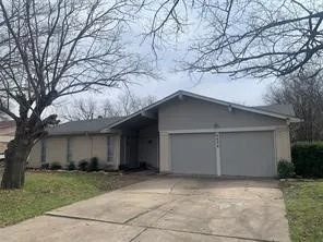 6608 Summertime Lane Watauga, TX 76148