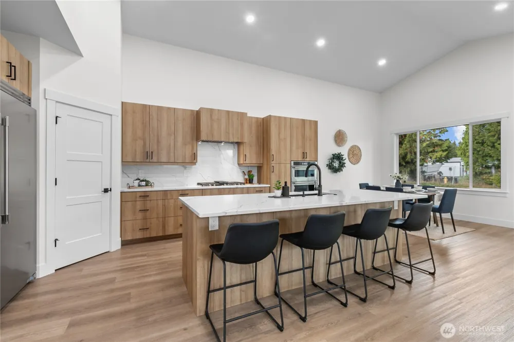 6917 Red Ridge Drive Lynden, WA 98264