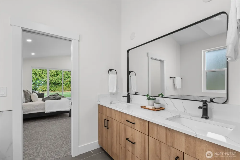 6917 Red Ridge Drive Lynden, WA 98264