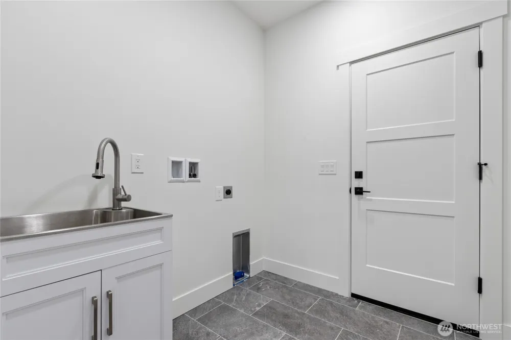 6917 Red Ridge Drive Lynden, WA 98264
