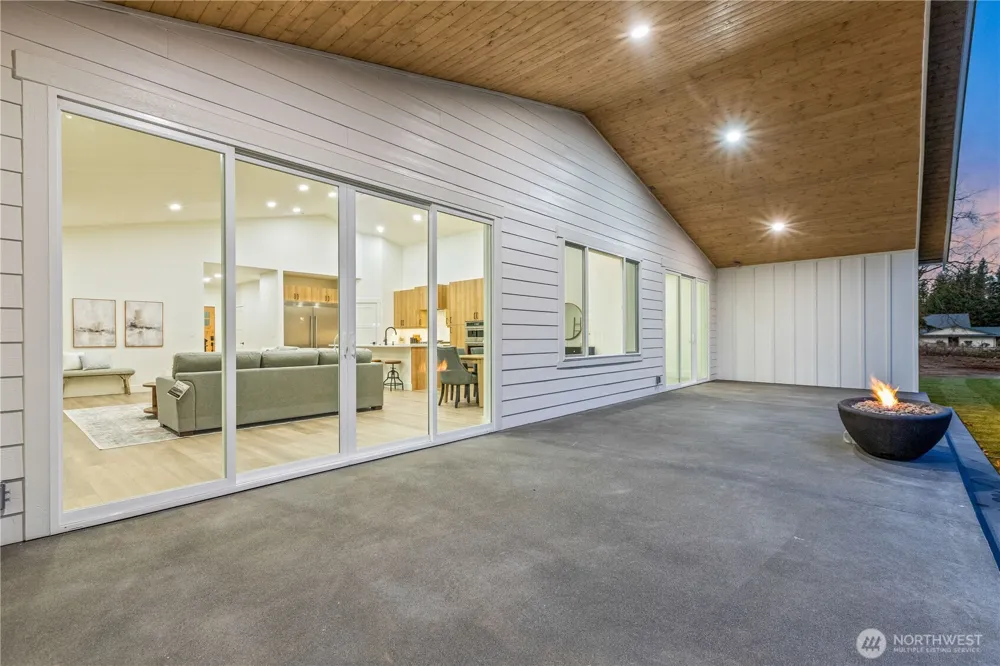 6917 Red Ridge Drive Lynden, WA 98264