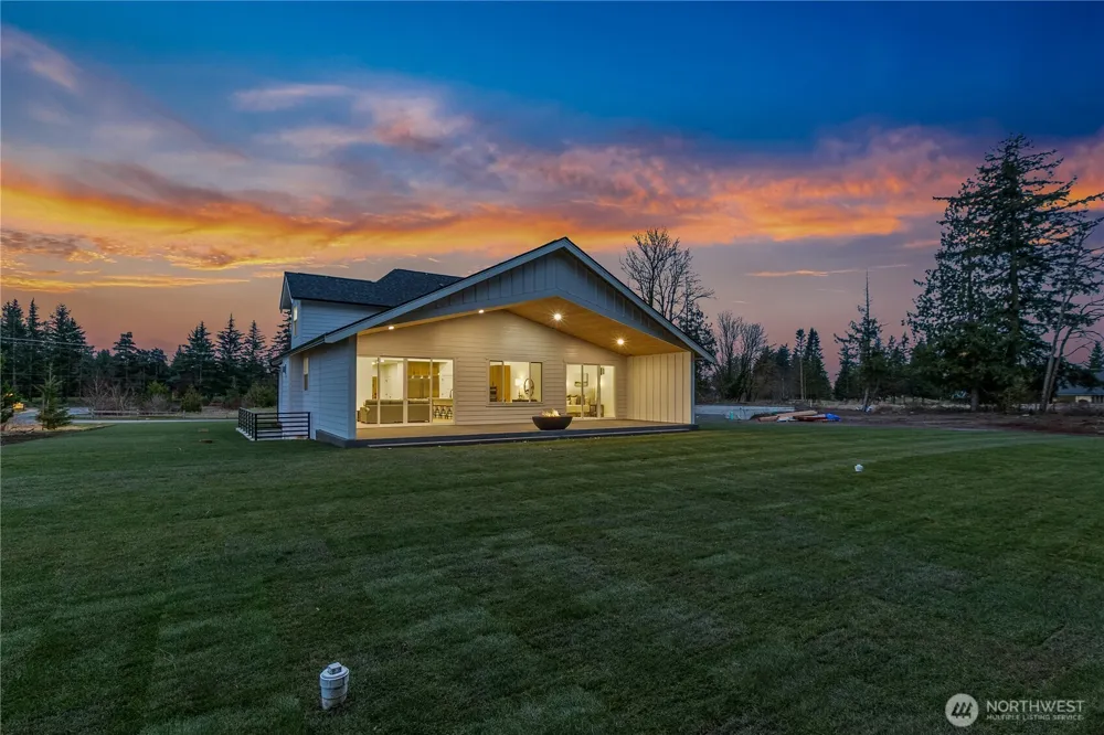 6917 Red Ridge Drive Lynden, WA 98264