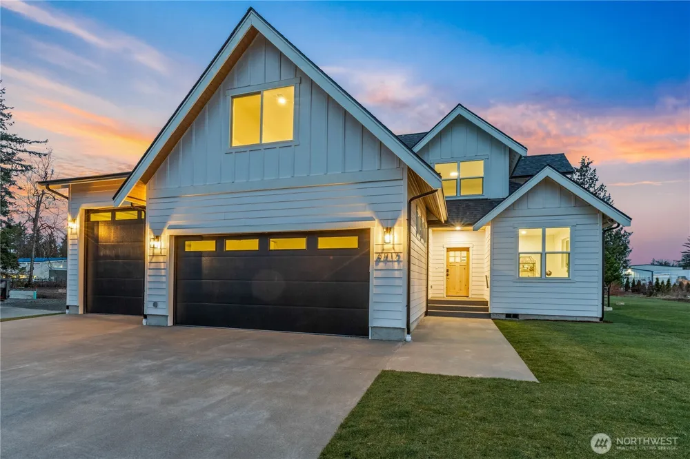 6917 Red Ridge Drive Lynden, WA 98264