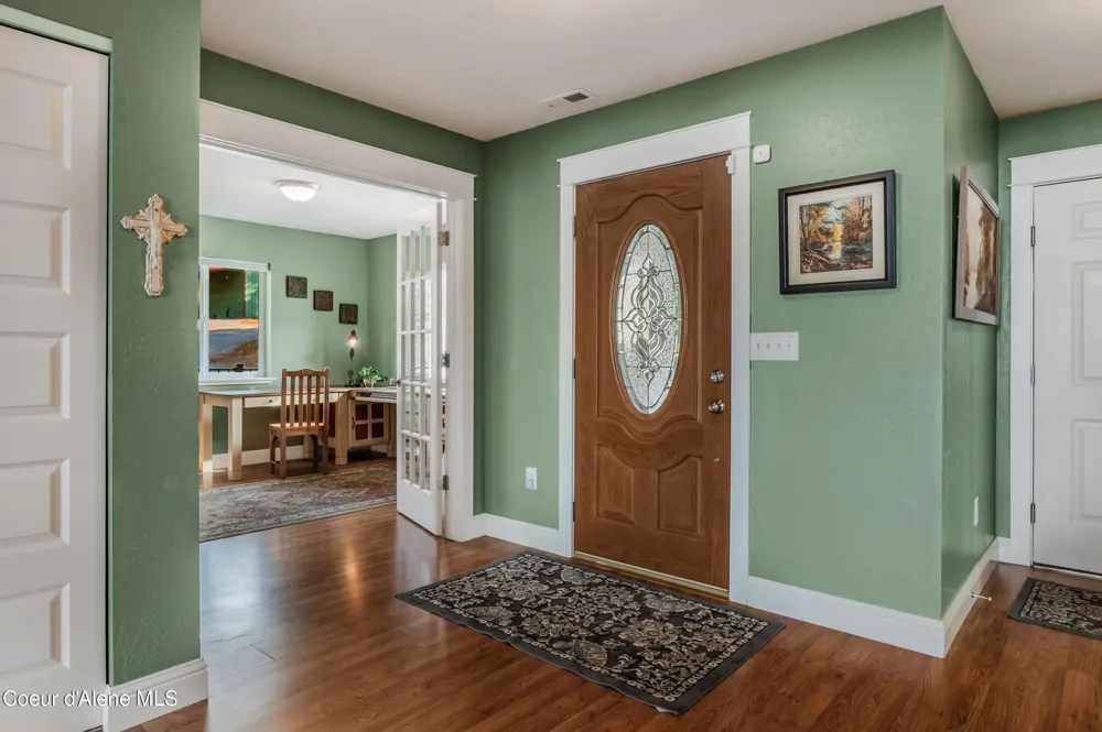 833 Drummond Peak Road Kingston, ID 83839