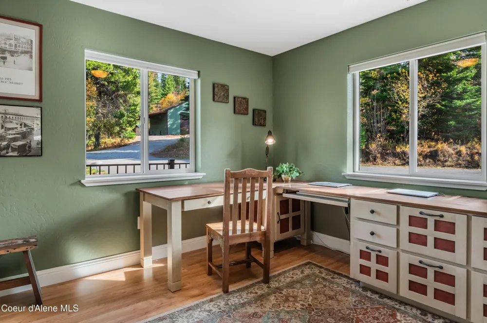 833 Drummond Peak Road Kingston, ID 83839