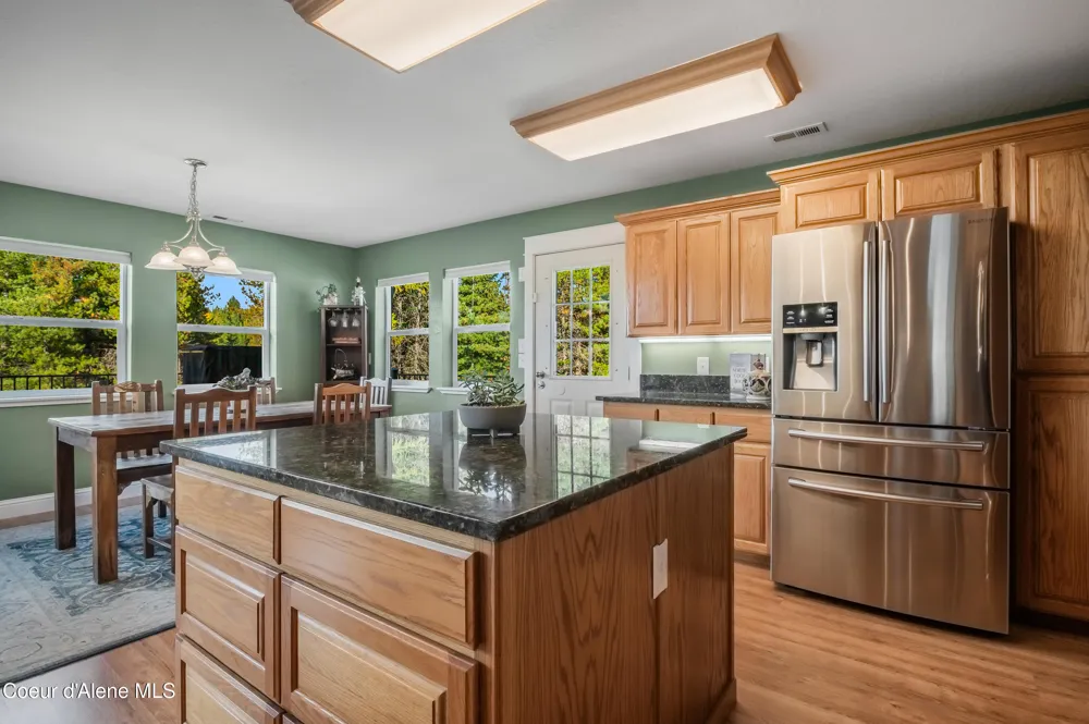 833 Drummond Peak Road Kingston, ID 83839