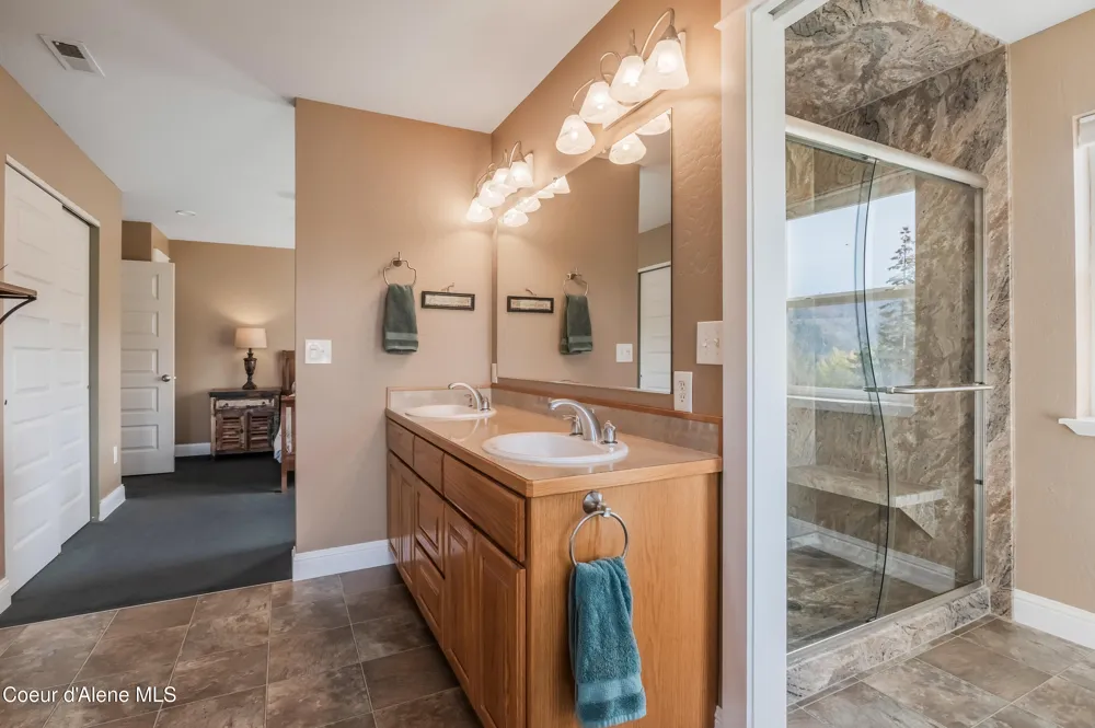 833 Drummond Peak Road Kingston, ID 83839