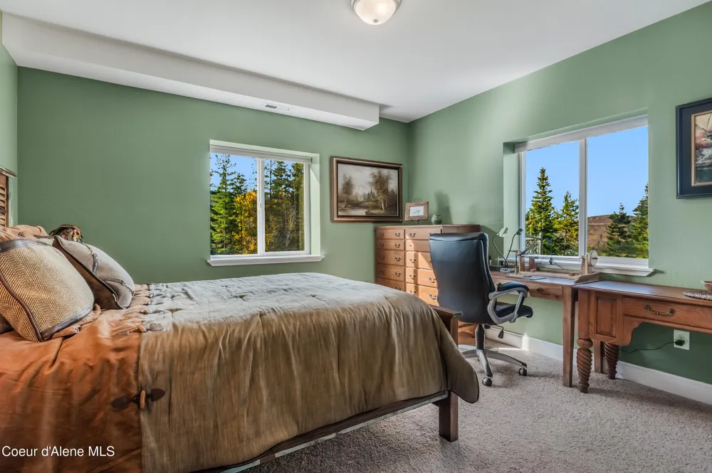 833 Drummond Peak Road Kingston, ID 83839