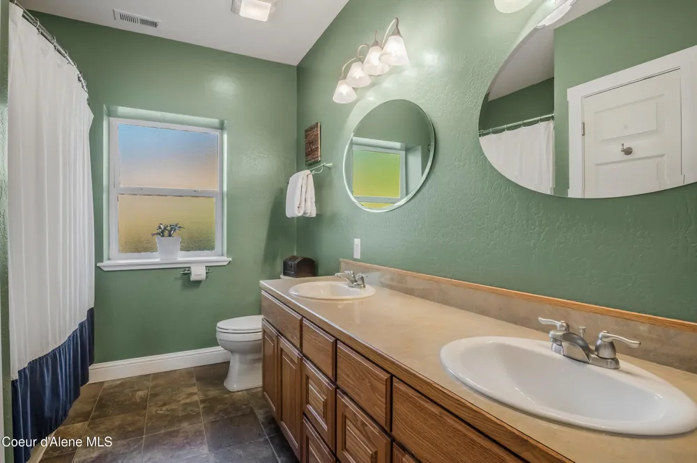 833 Drummond Peak Road Kingston, ID 83839