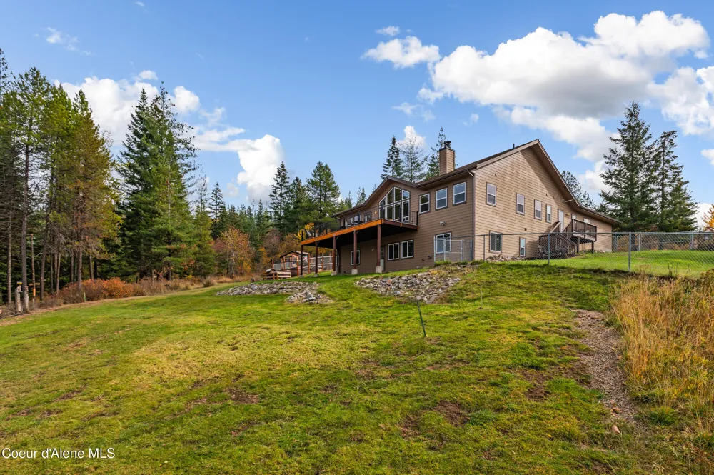 833 Drummond Peak Road Kingston, ID 83839