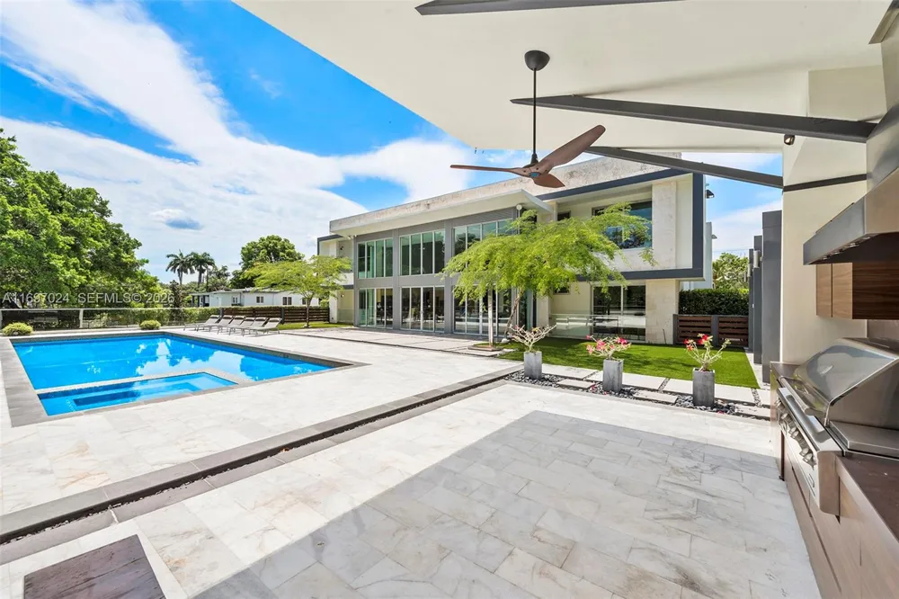14305 Stirling Rd Southwest Ranches, FL 33330