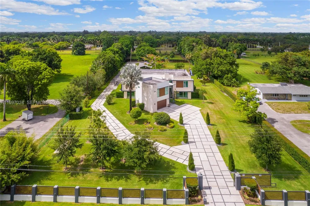 14305 Stirling Rd Southwest Ranches, FL 33330