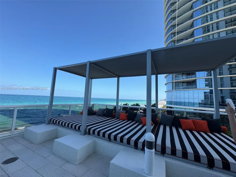 15811 Collins Ave #605 Sunny Isles Beach, FL 33160