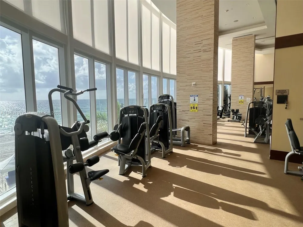15811 Collins Ave #605 Sunny Isles Beach, FL 33160