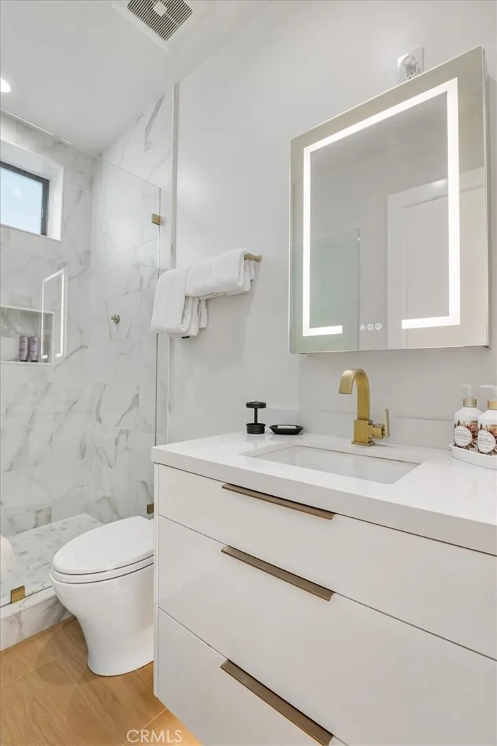 1515 Tahiti Avenue #B Laguna Beach, CA 92651