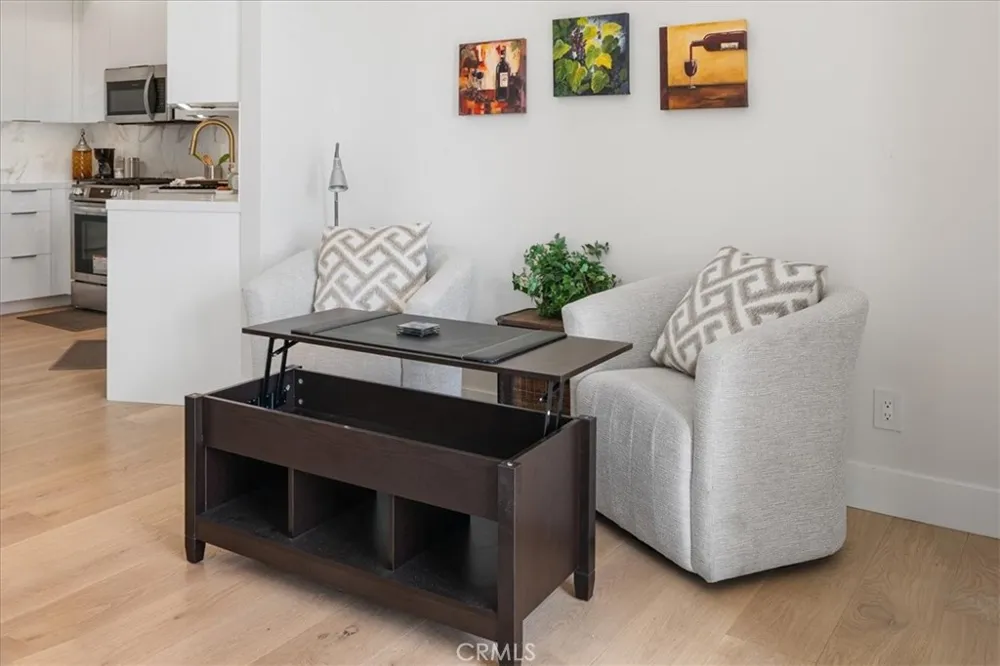 1515 Tahiti Avenue #B Laguna Beach, CA 92651