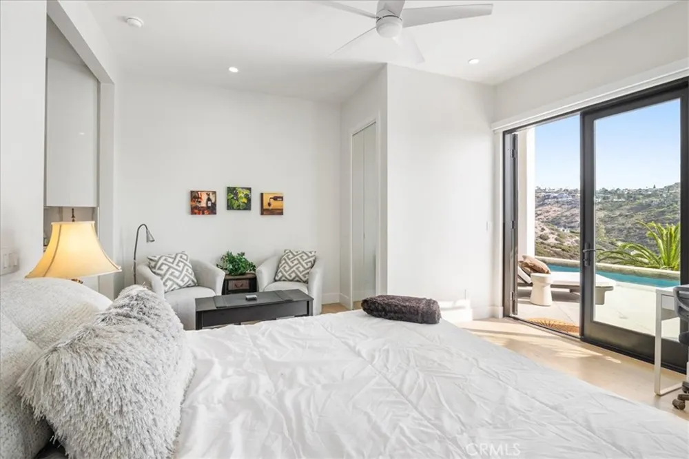 1515 Tahiti Avenue #B Laguna Beach, CA 92651