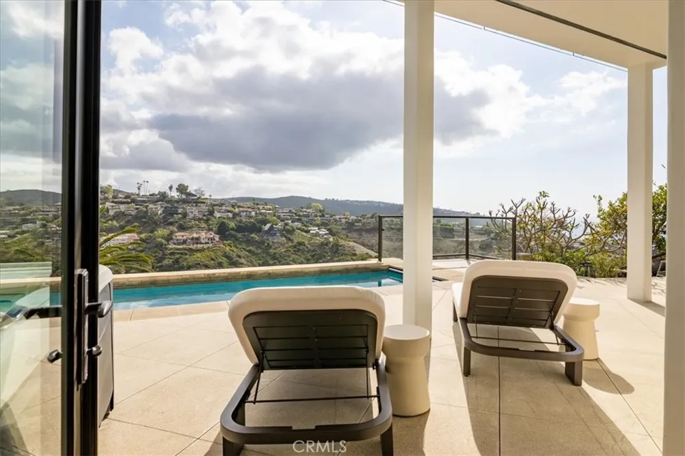 1515 Tahiti Avenue #B Laguna Beach, CA 92651
