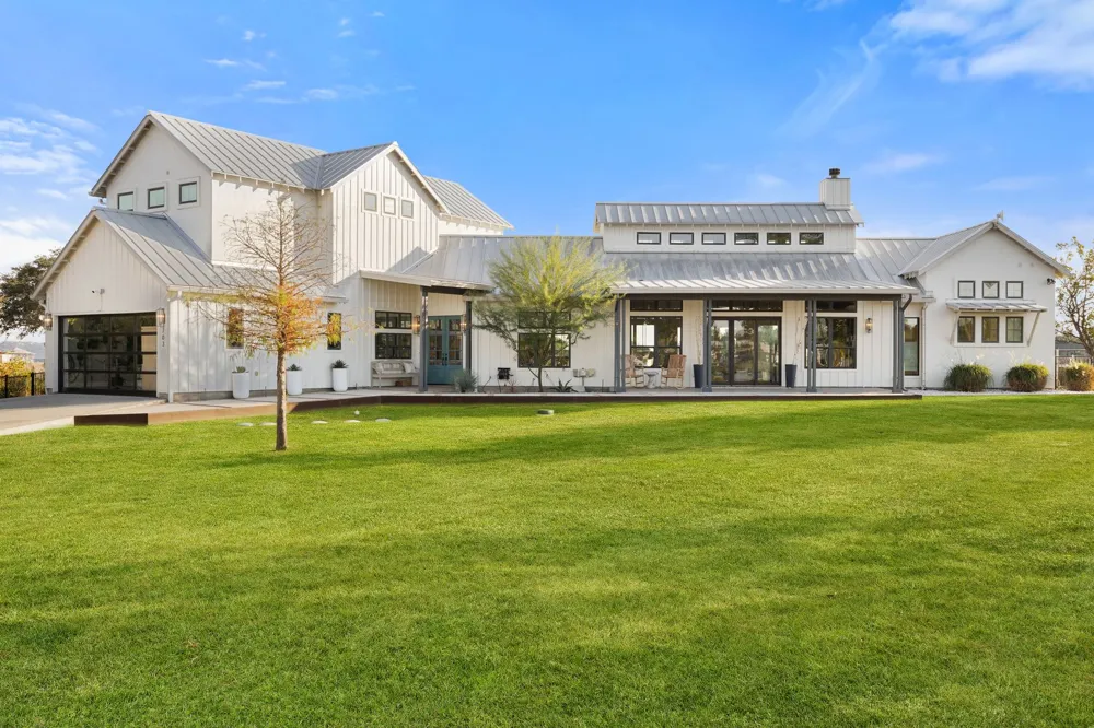 703 Woodland Hills Drive Granite Shoals, TX 78654