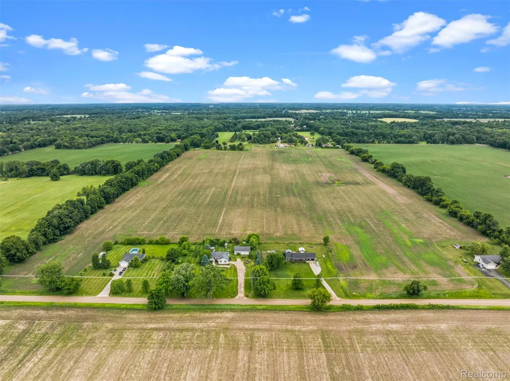 Lehring and Britton Rds Burns Township, MI 48418