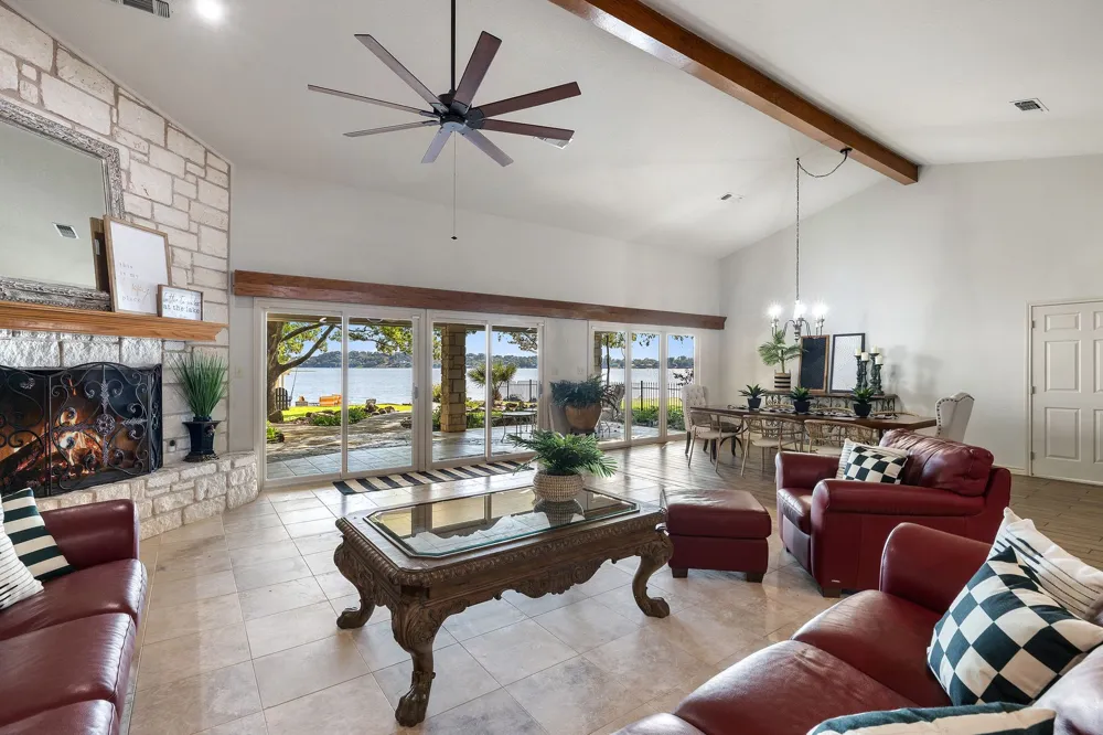 14 Beaver Island Granite Shoals, TX 78654