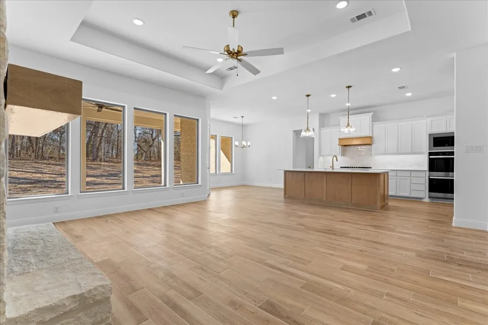 687 Bent Tree Lane Weatherford, TX 76085