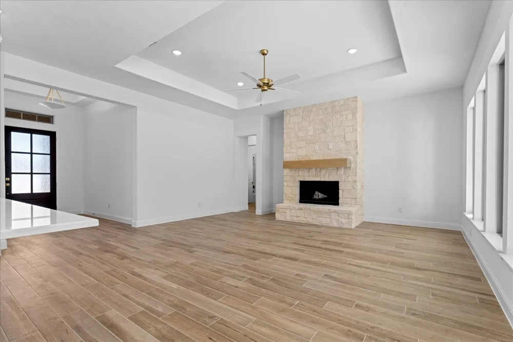 687 Bent Tree Lane Weatherford, TX 76085