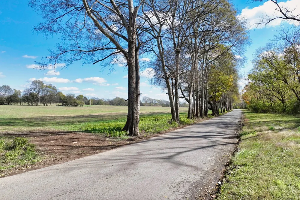 5 Deshea Creek Rd Gallatin, TN 37066