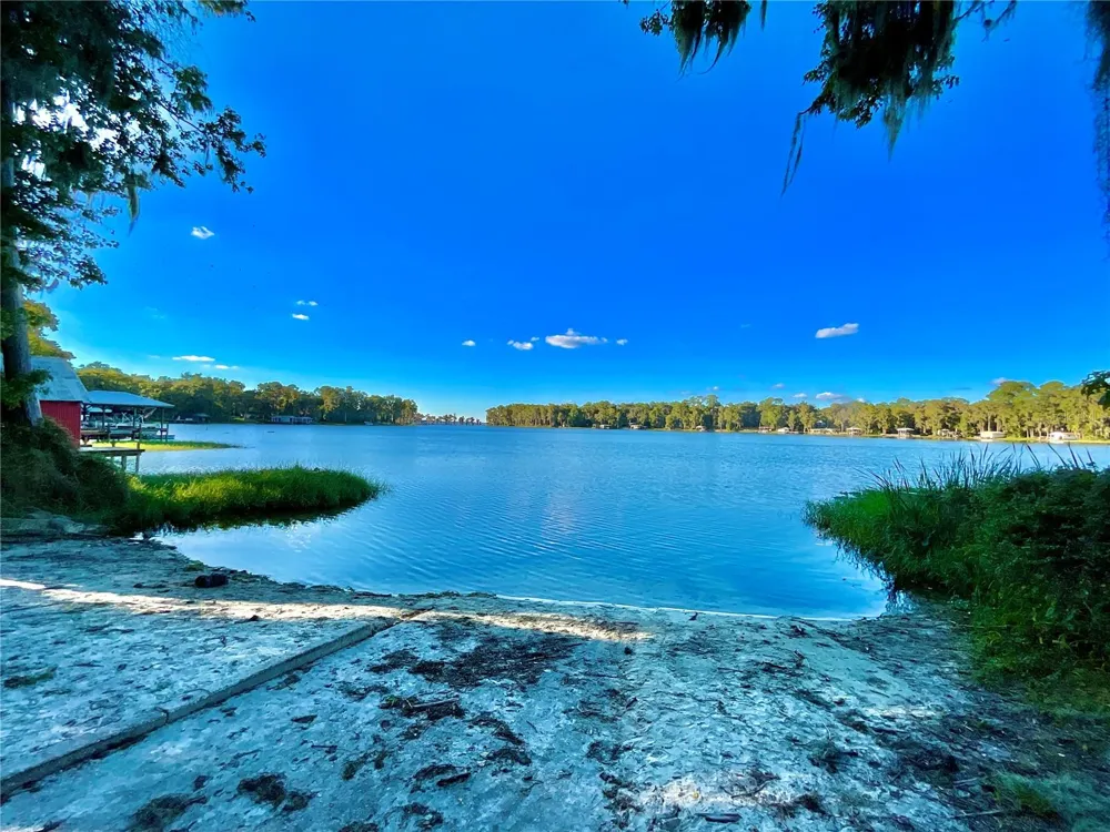 TROUT STREET Melrose, FL 32666
