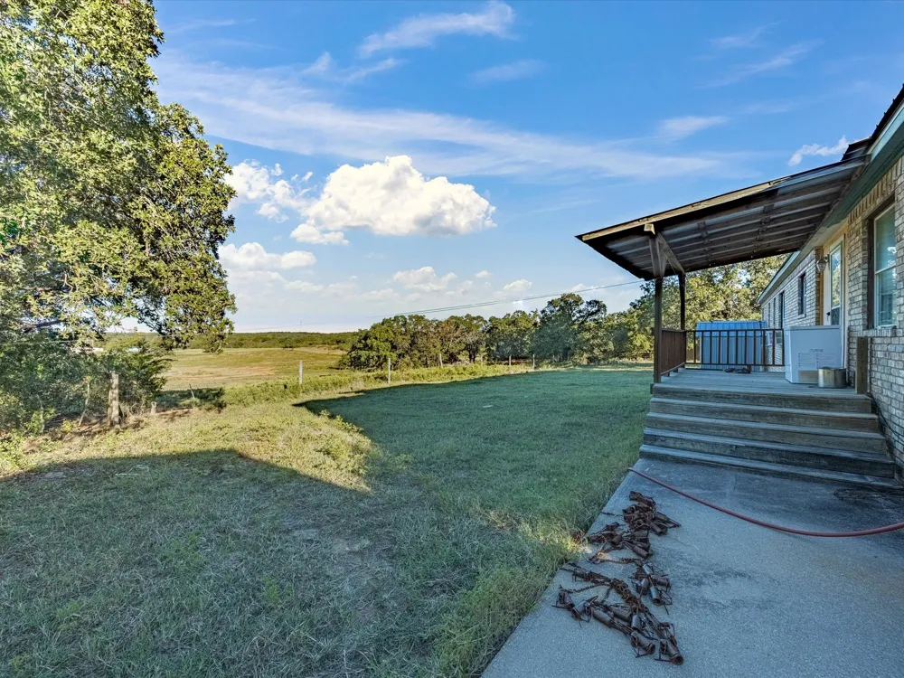 381 W Mccool Road Nocona, TX 76255