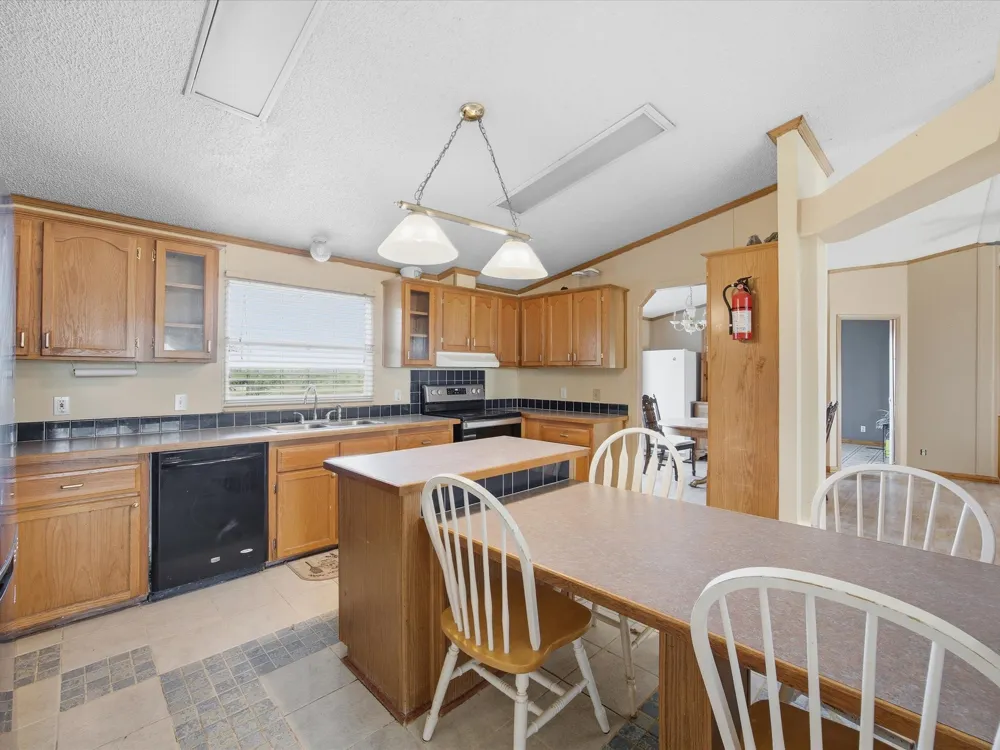 381 W Mccool Road Nocona, TX 76255