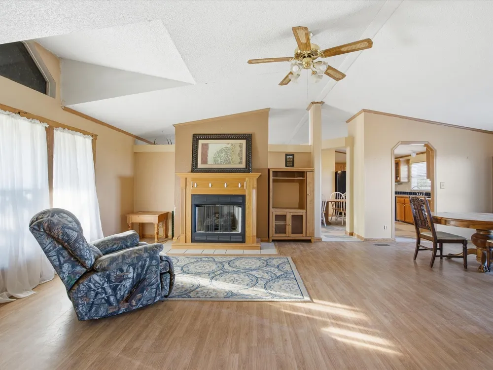 381 W Mccool Road Nocona, TX 76255