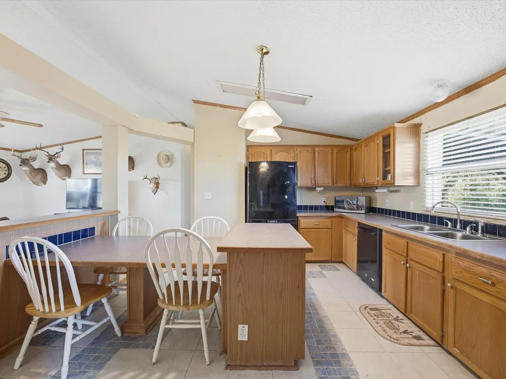 381 W Mccool Road Nocona, TX 76255
