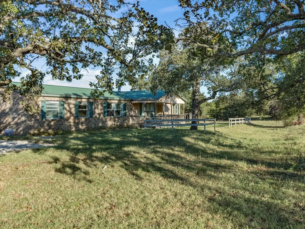 381 W Mccool Road Nocona, TX 76255