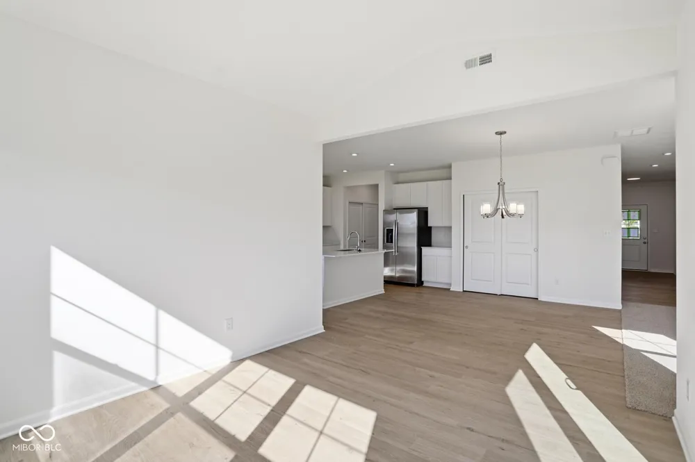 7081 Jackson Drive Cumberland, IN 46229