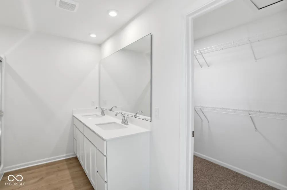 7081 Jackson Drive Cumberland, IN 46229