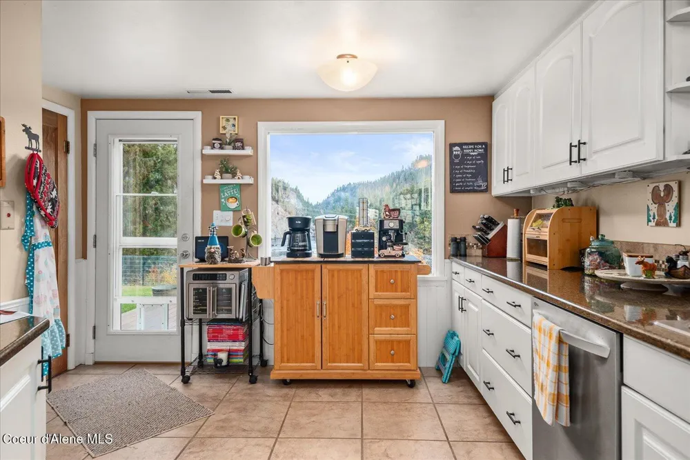 105 Lehigh Avenue Metaline Falls, WA 99153