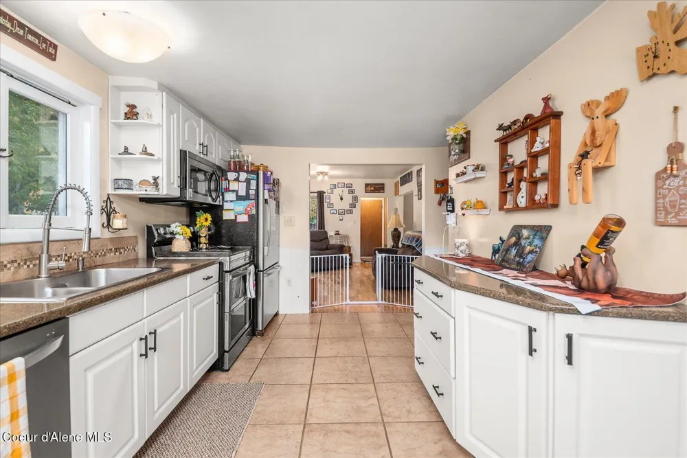 105 Lehigh Avenue Metaline Falls, WA 99153