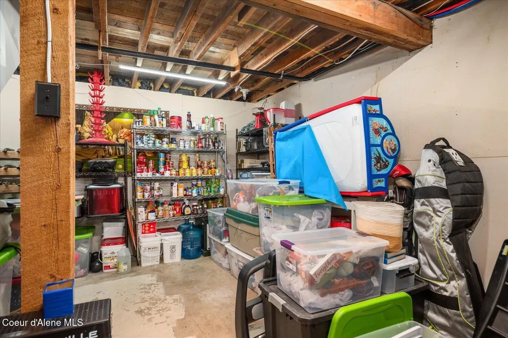 105 Lehigh Avenue Metaline Falls, WA 99153