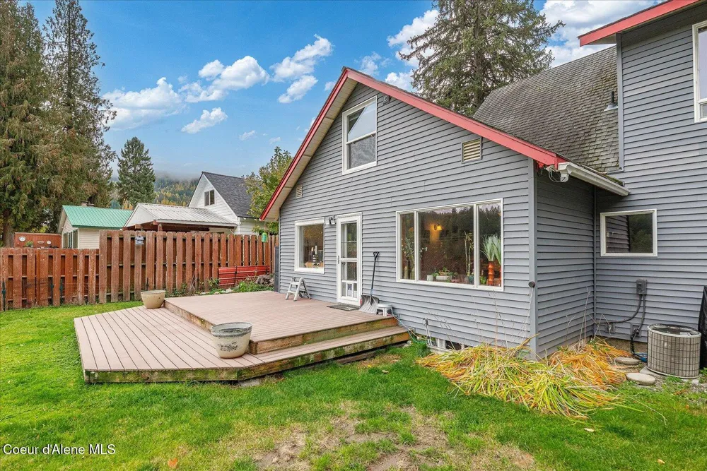 105 Lehigh Avenue Metaline Falls, WA 99153