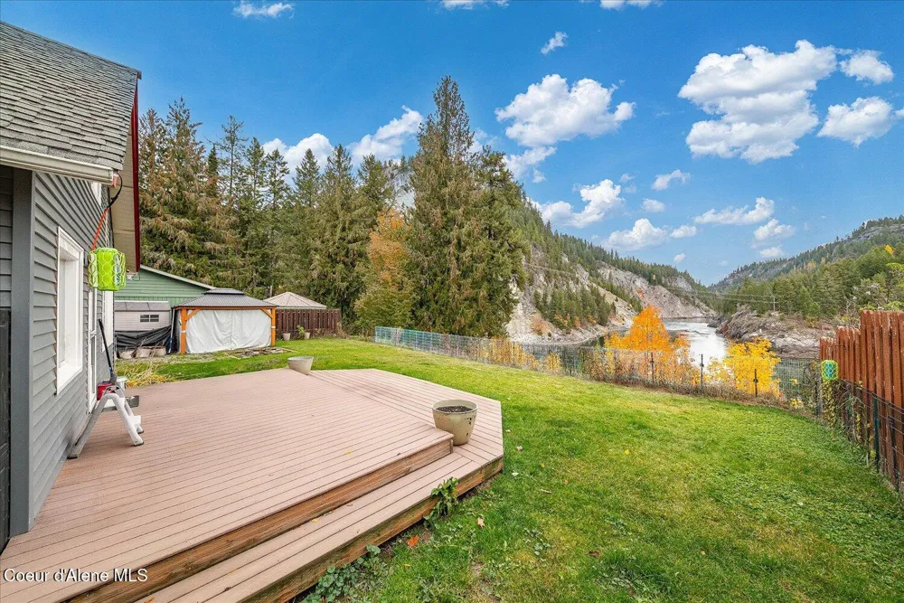 105 Lehigh Avenue Metaline Falls, WA 99153