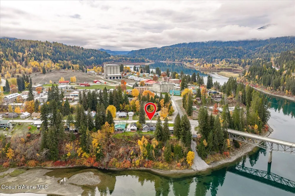 105 Lehigh Avenue Metaline Falls, WA 99153