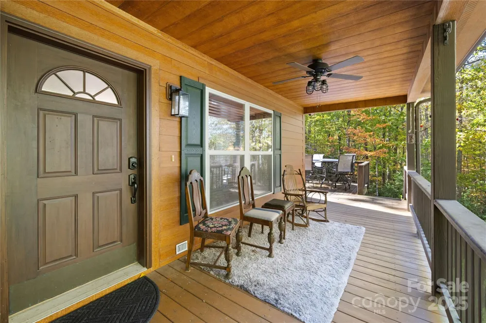 1308 Bell Mountain Road Zirconia, NC 28790