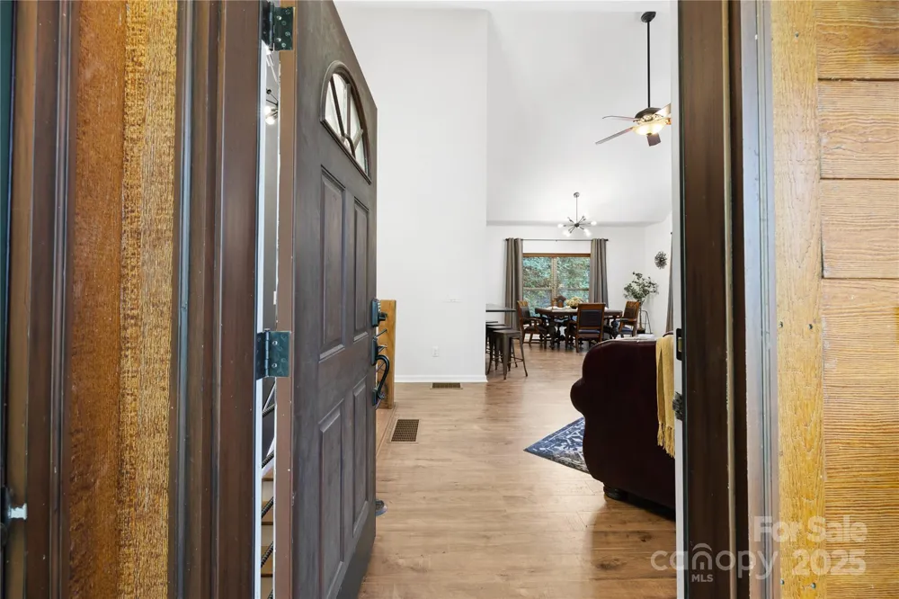 1308 Bell Mountain Road Zirconia, NC 28790