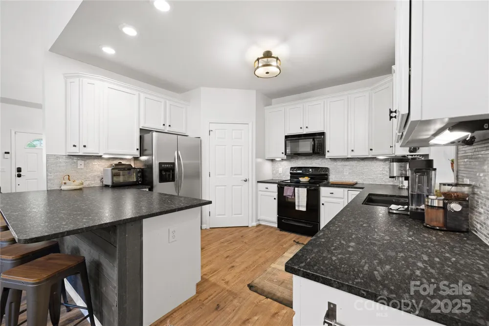 1308 Bell Mountain Road Zirconia, NC 28790