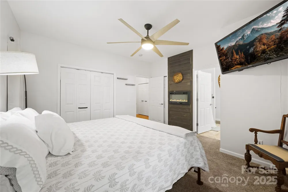 1308 Bell Mountain Road Zirconia, NC 28790
