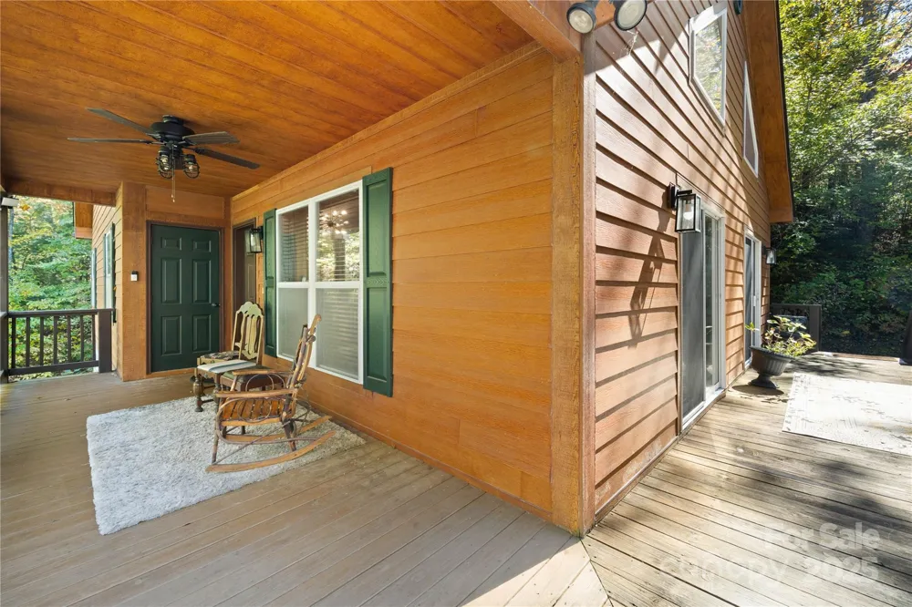 1308 Bell Mountain Road Zirconia, NC 28790