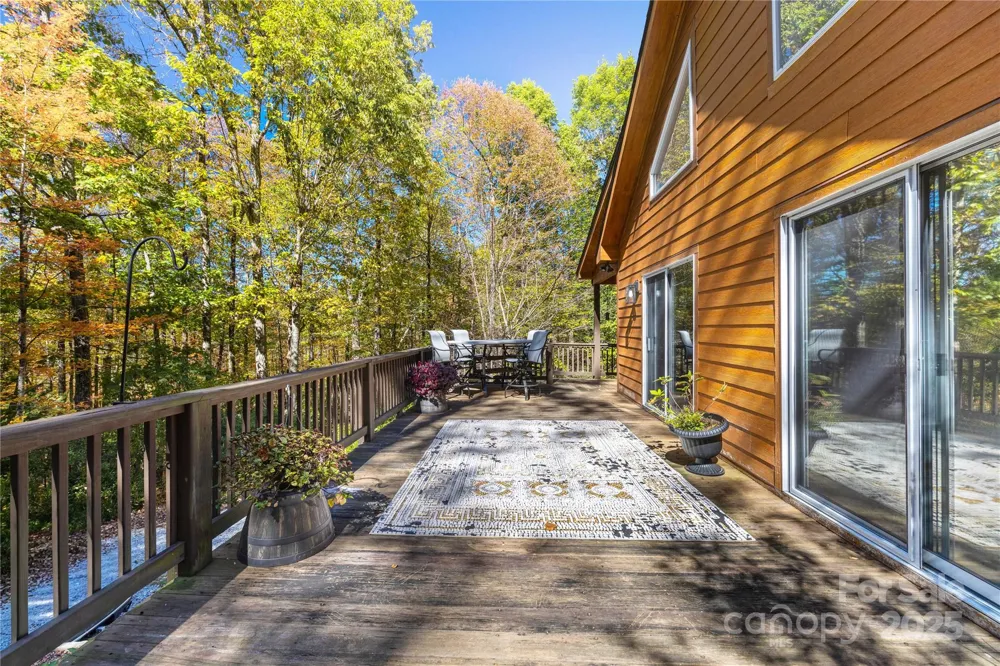 1308 Bell Mountain Road Zirconia, NC 28790