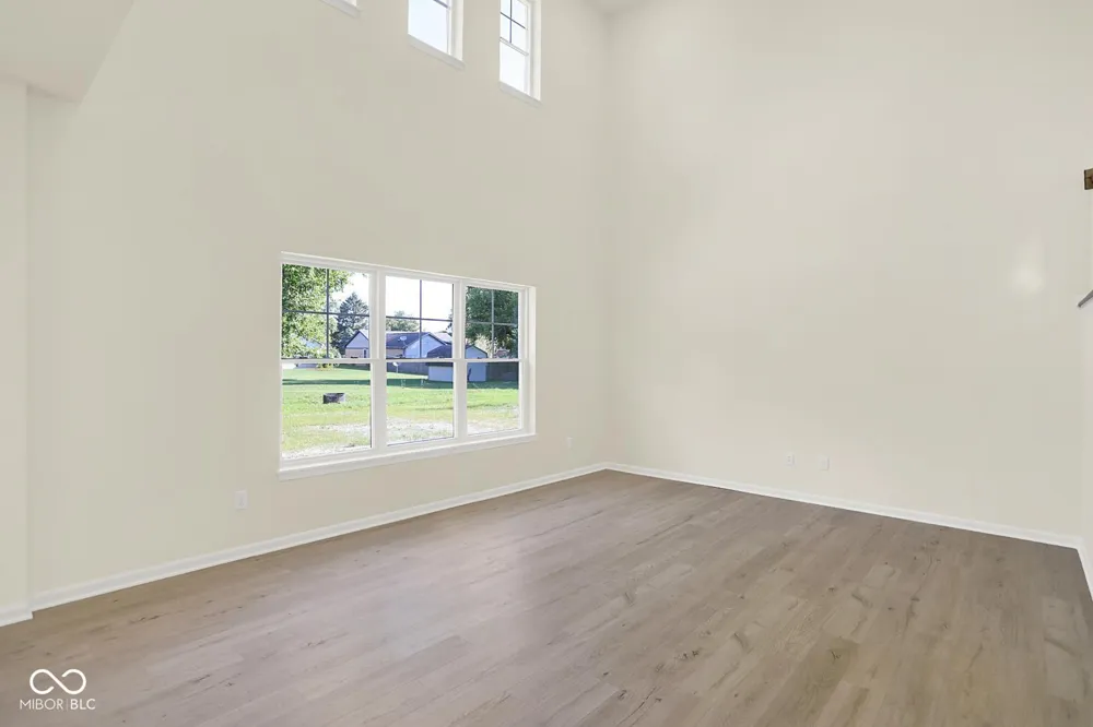 7072 Jackson Drive Cumberland, IN 46229